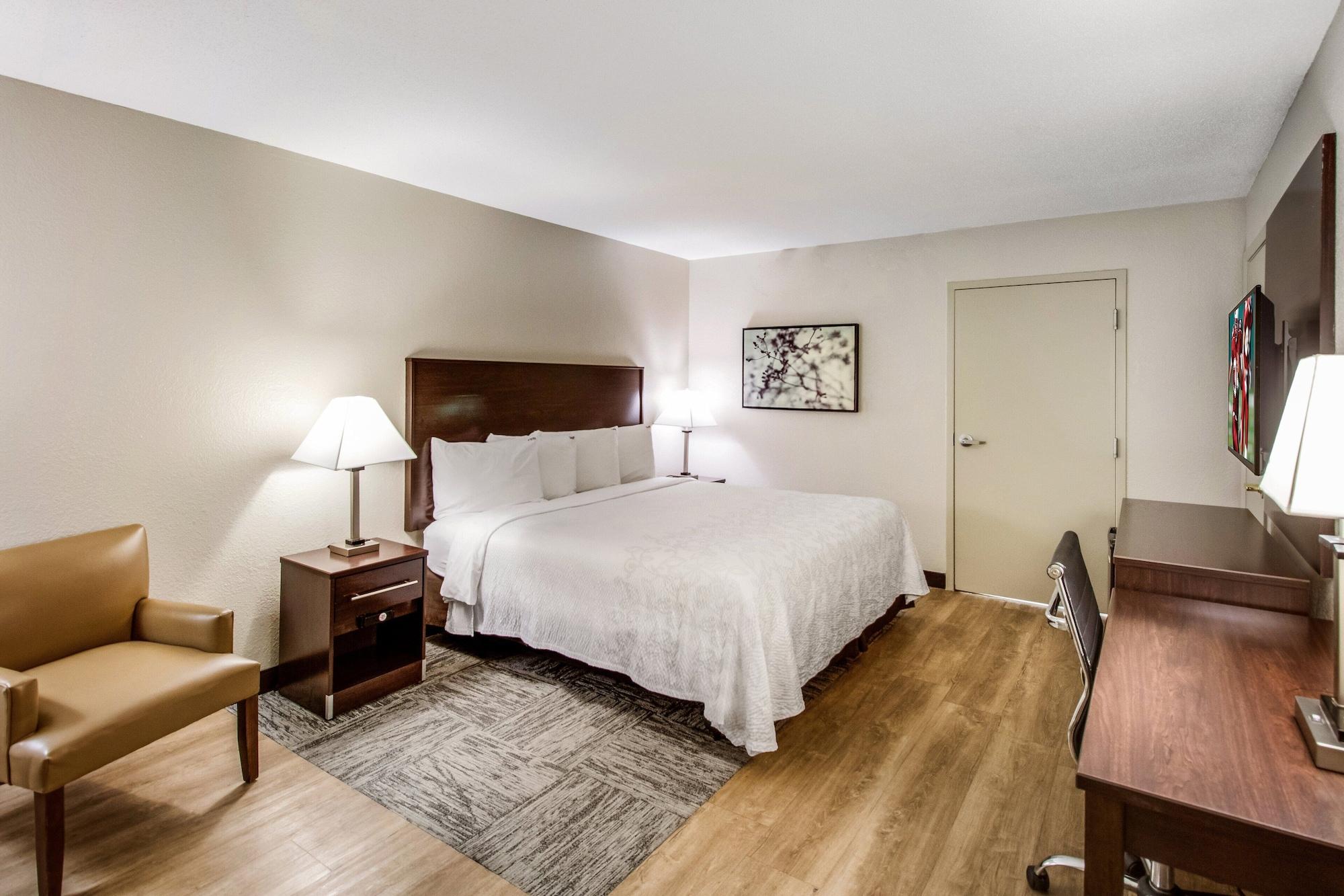Red Roof Inn Plus+ Dallas - Addison Exterior foto